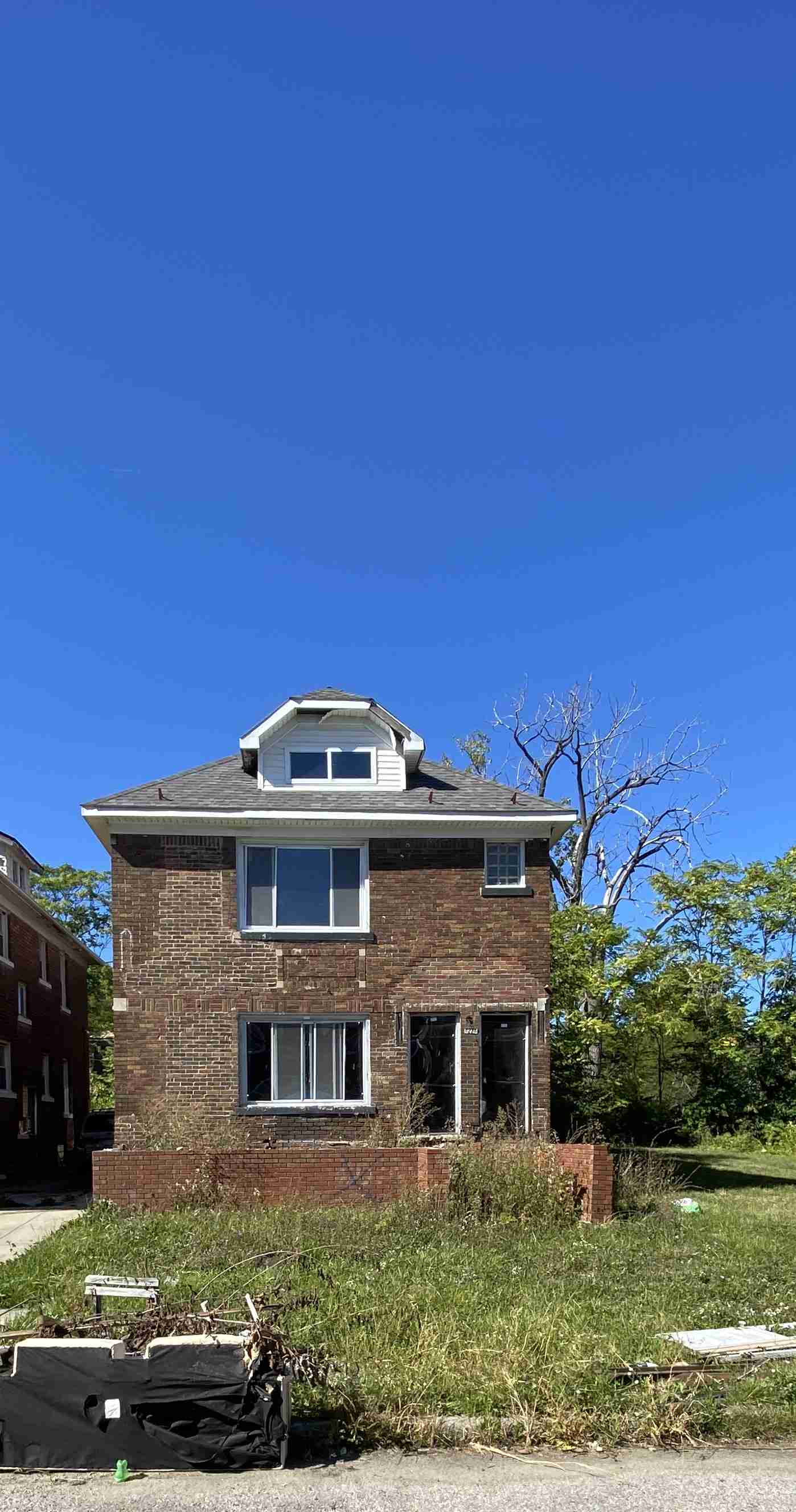 MONTEREY front(1).jpg